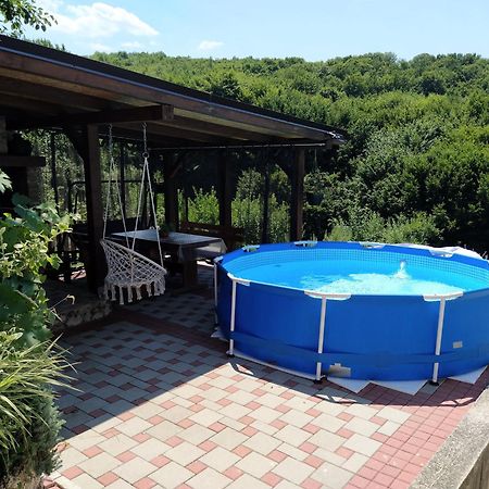 Guest House Bee Visoko Esterno foto