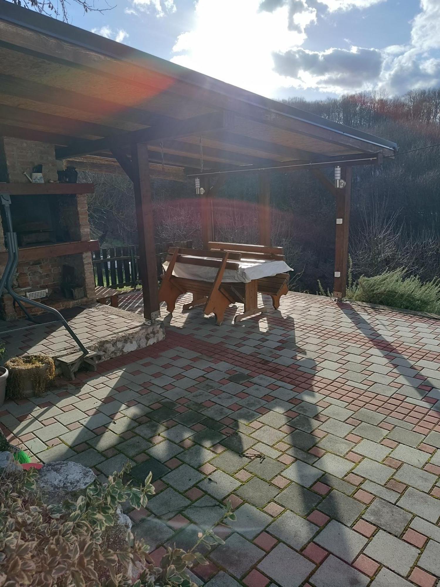 Guest House Bee Visoko Esterno foto